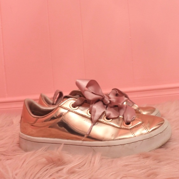 Skechers Metallic Rose Sneakers with Satin Bow - Picture 3 of 6